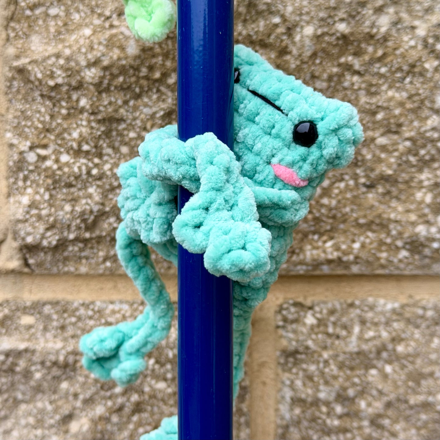 Crochet Leggy Frog